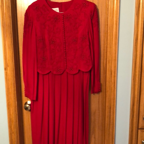 Plaza South Red Dress - Picture 2 of 7